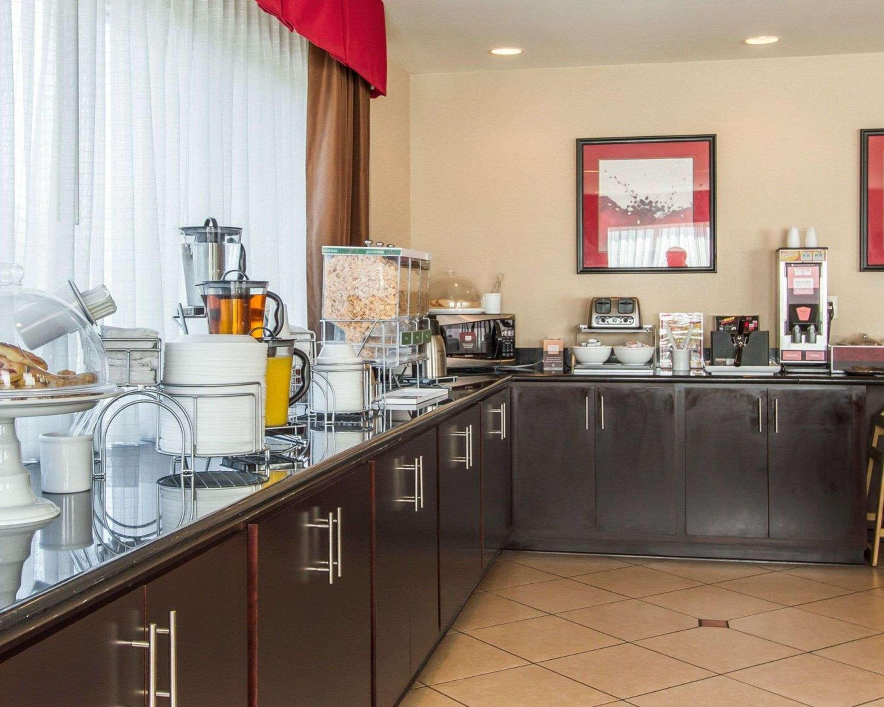 Comfort Suites Florence Shoals Area Екстериор снимка