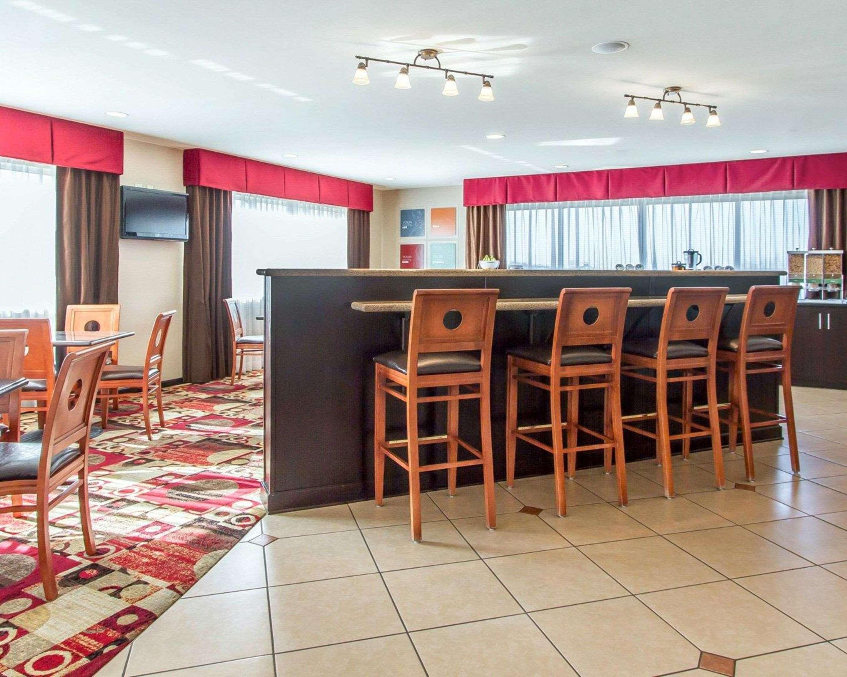 Comfort Suites Florence Shoals Area Екстериор снимка