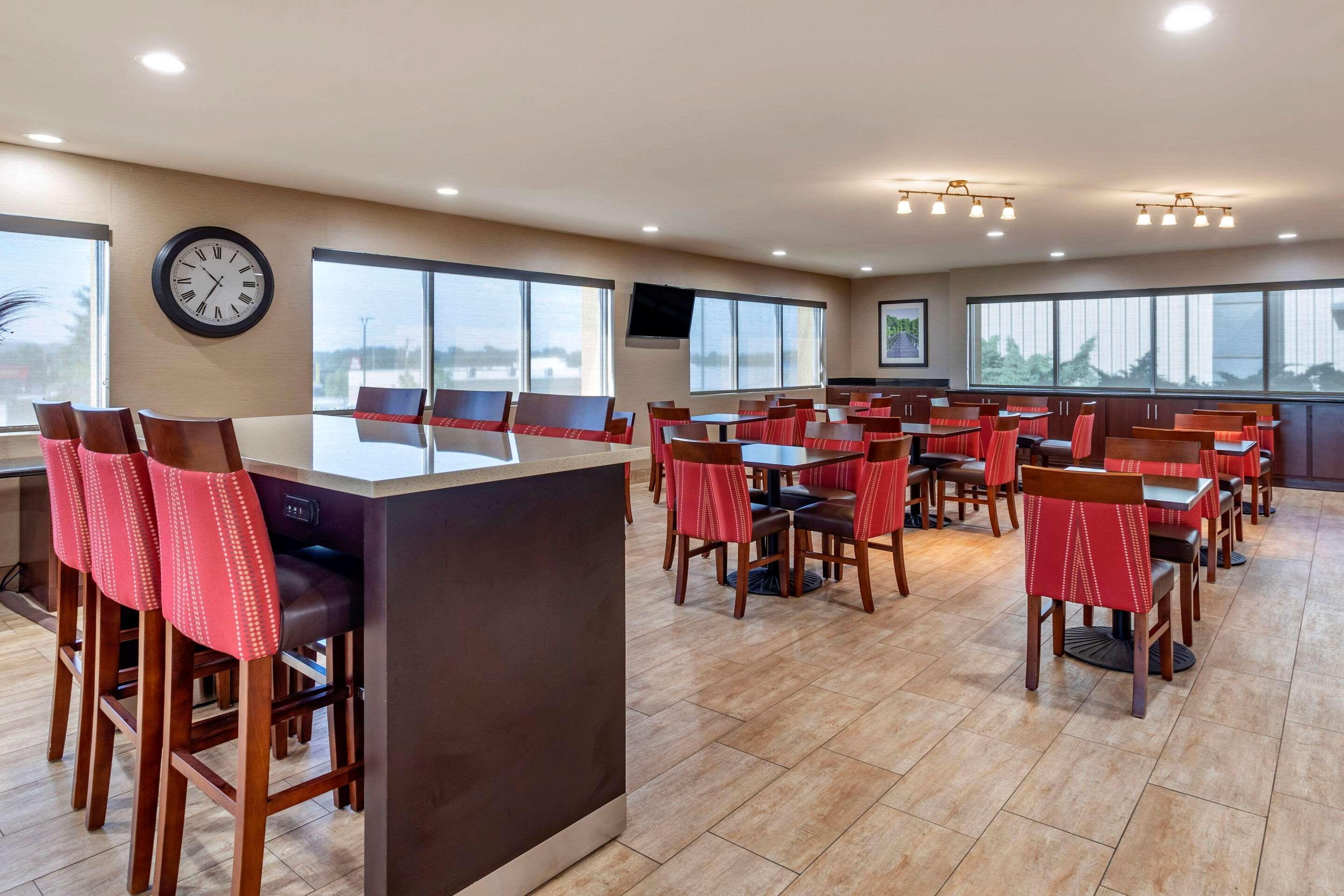 Comfort Suites Florence Shoals Area Екстериор снимка