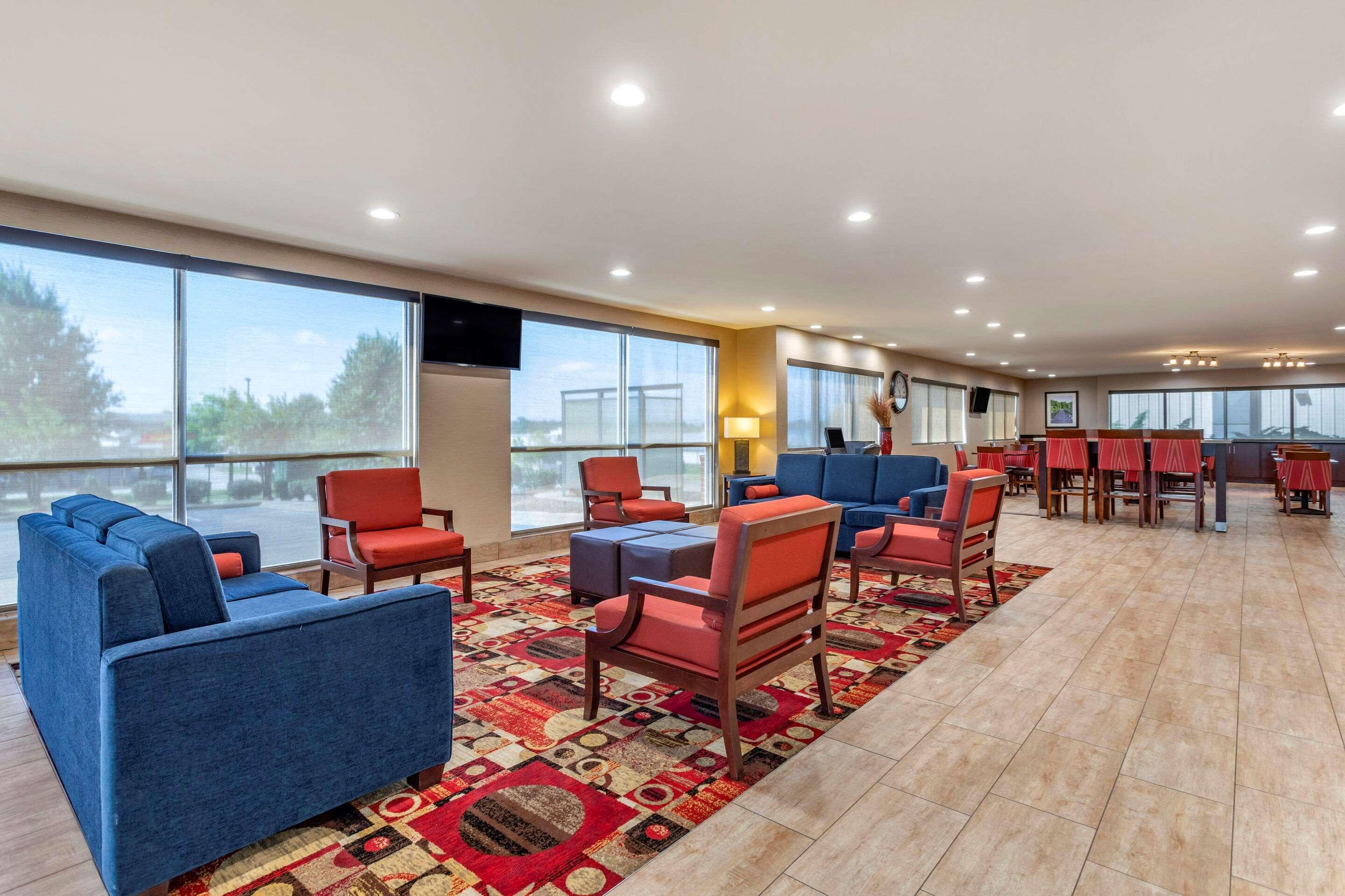 Comfort Suites Florence Shoals Area Екстериор снимка